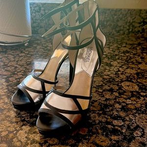 Micheal Kors size 10 black and silver